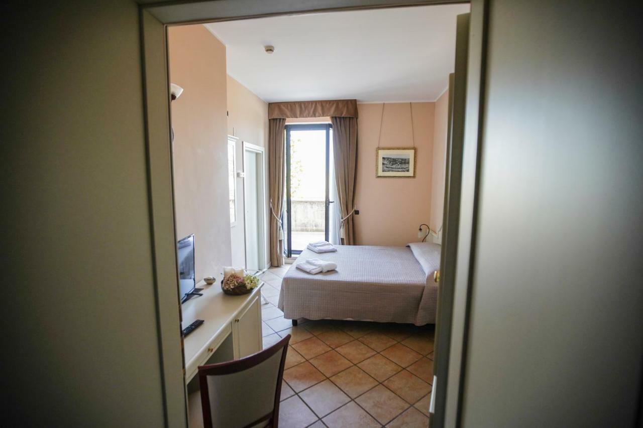 Parco Dei Templari Hotel Altamura Eksteriør billede